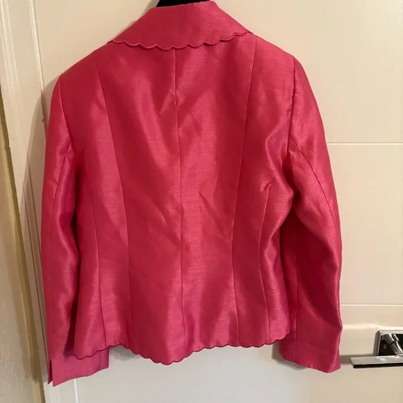 VTG Barbie Scalloped Satin Blazer 💕 - Picture 5 of 5